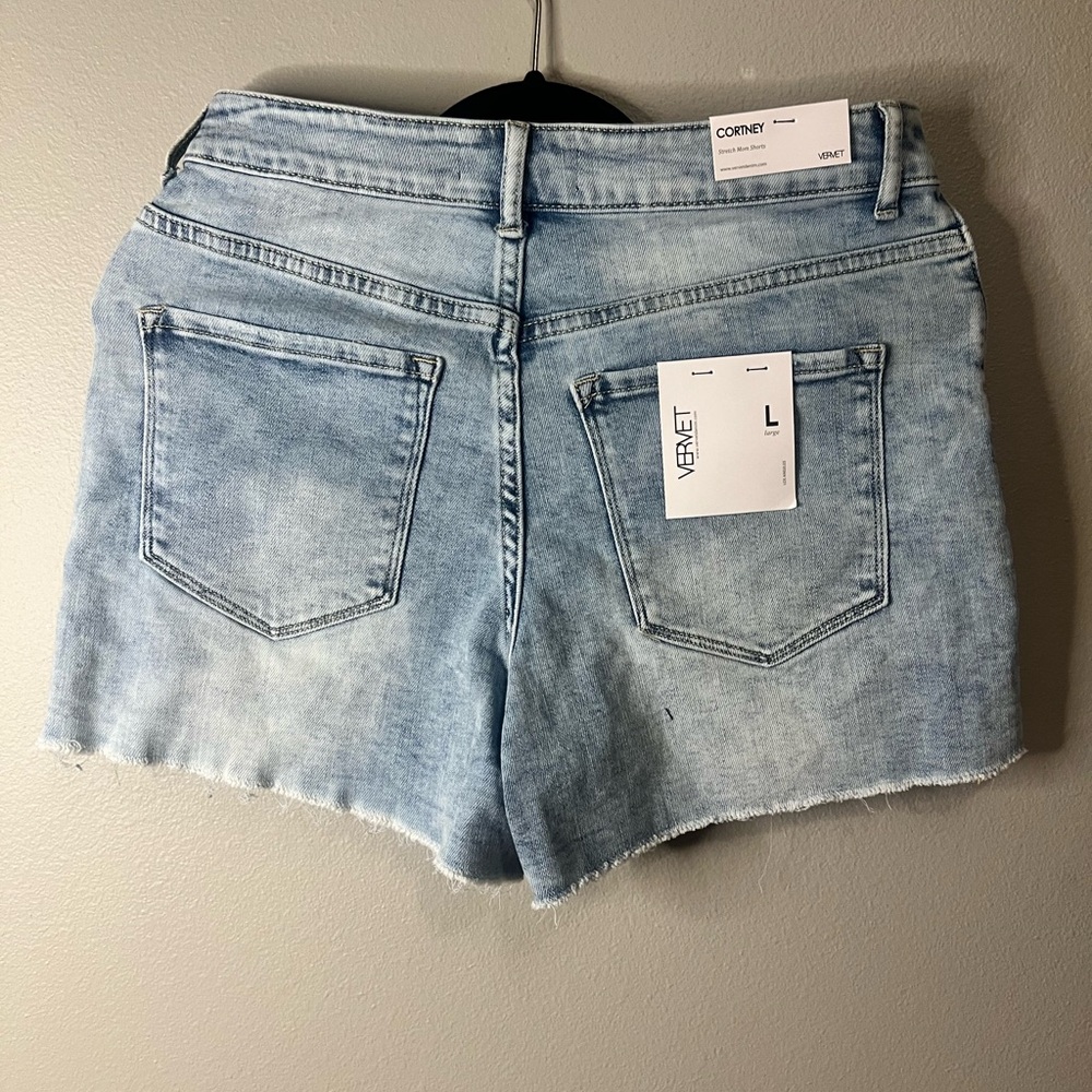 Vervet Distressed Denim Cortney stretch mom Shorts large